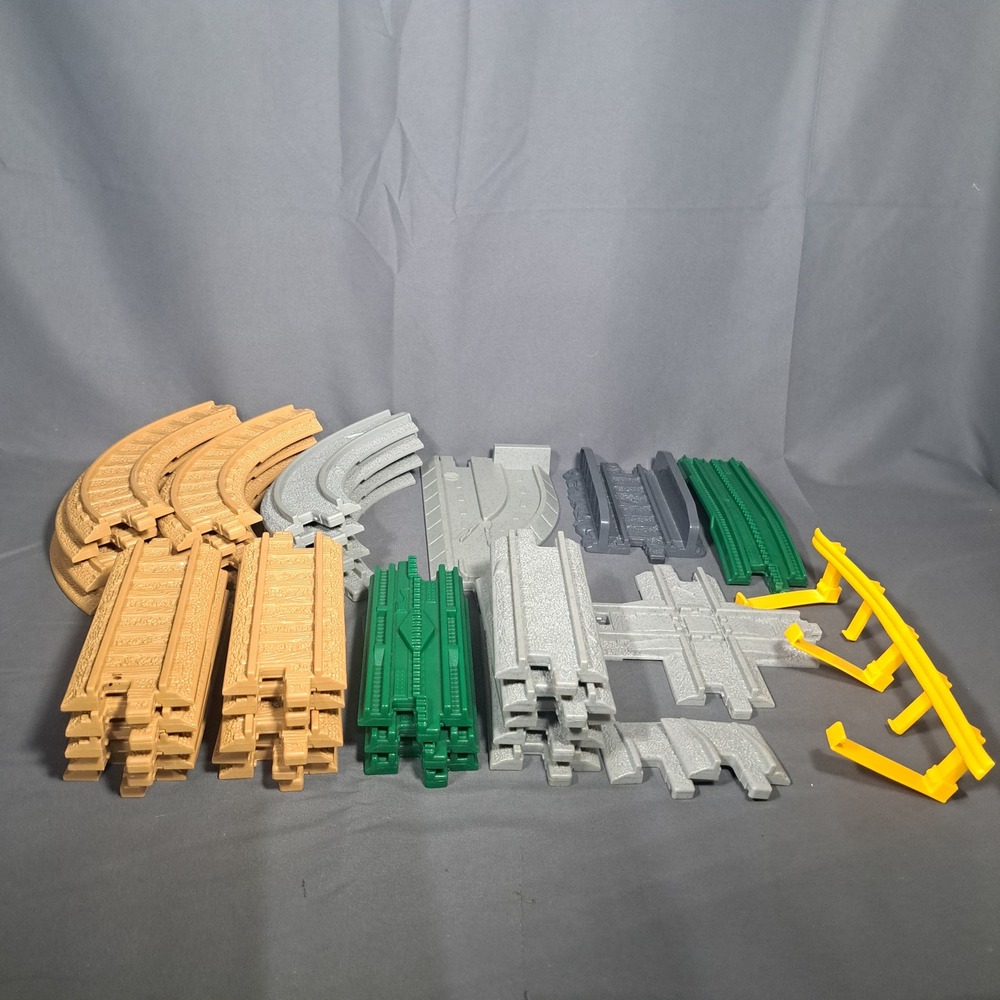 Fisher Price Geotrax 40+ Curves Straight Cross Track Pieces Tan Gray Green Lot